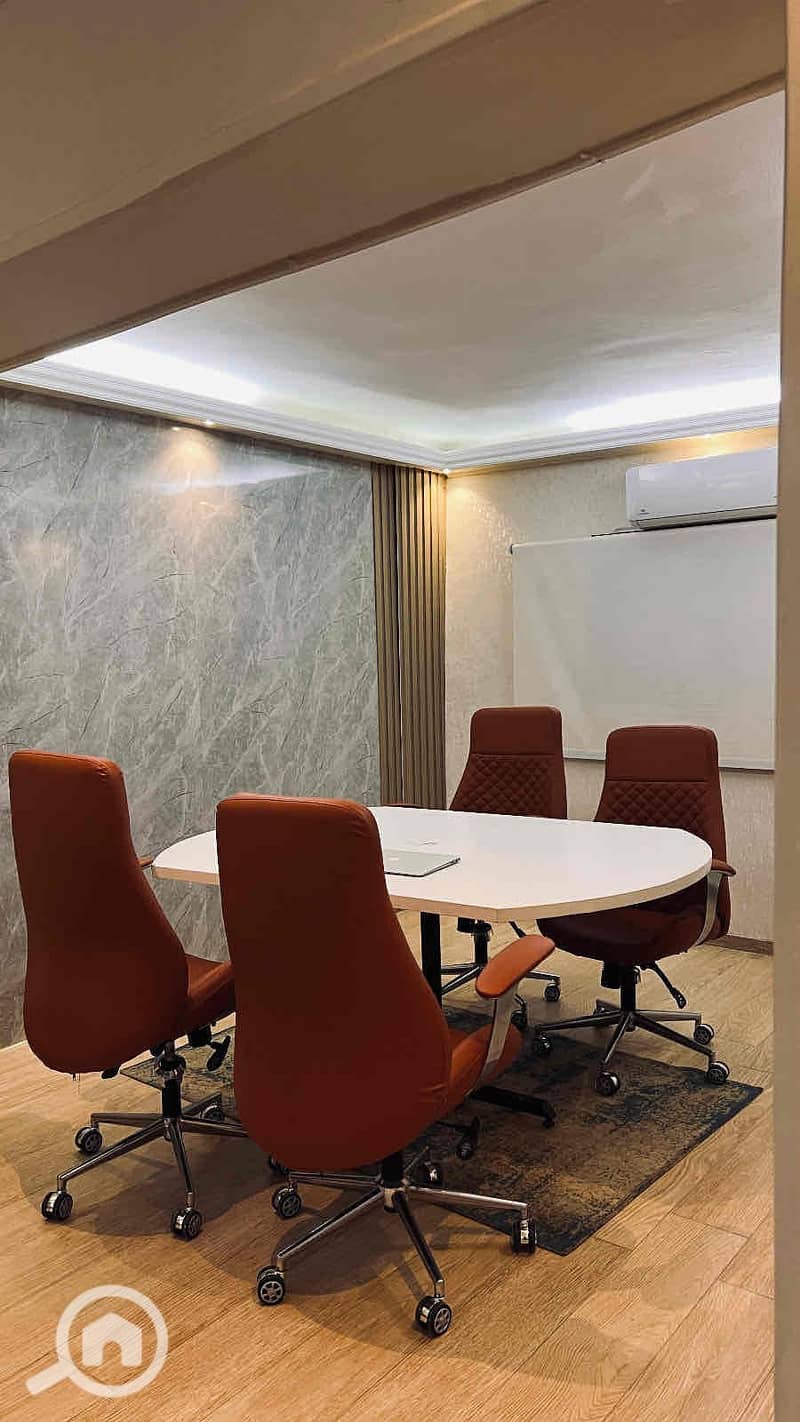 15 00773e4d-0415-4ec8-8b1c-a24935ec4908. jpg