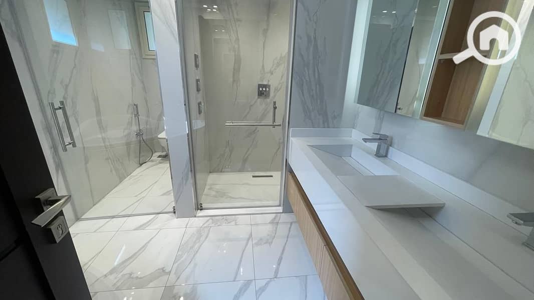 6 WhatsApp Image 2024-10-21 at 1.55. 34 PM (12). jpeg