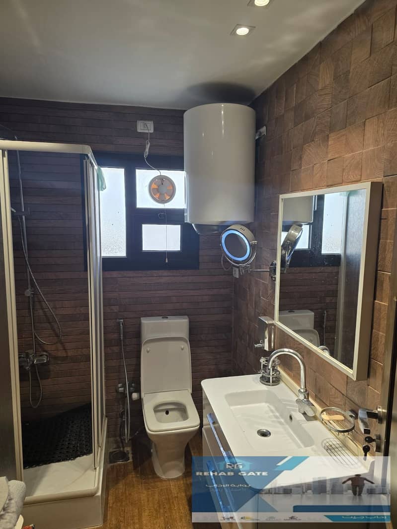 12 fab3ee62-1176-4b3a-93d1-47f3e2f283b3. jpg