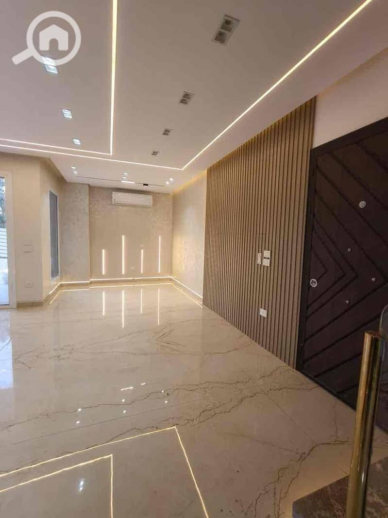 2 56b2ea05-27c7-485f-83a9-6a036a6e1dd8. jpg