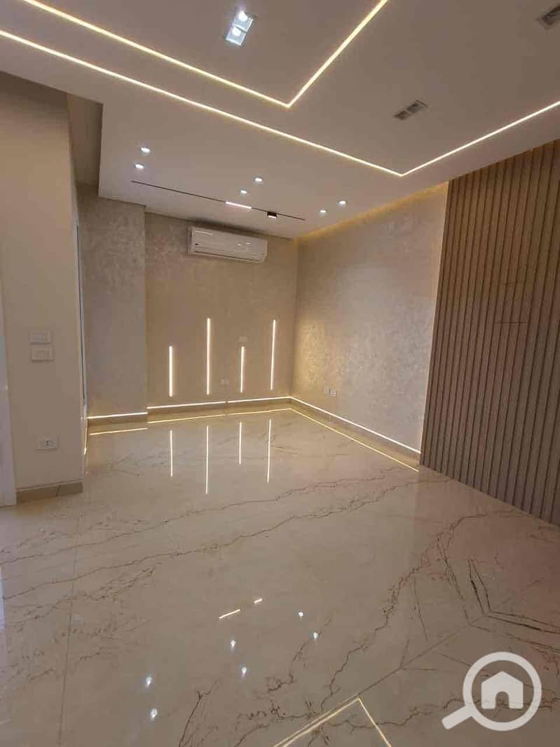 4 7c519202-fc9f-4f42-b66a-364297e5338e. jpg