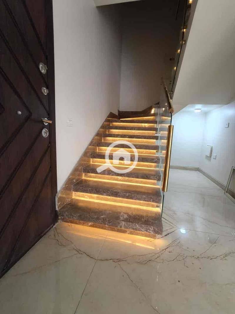 5 b0ceda89-3e8d-41aa-b3da-0327d512f6f3. jpg