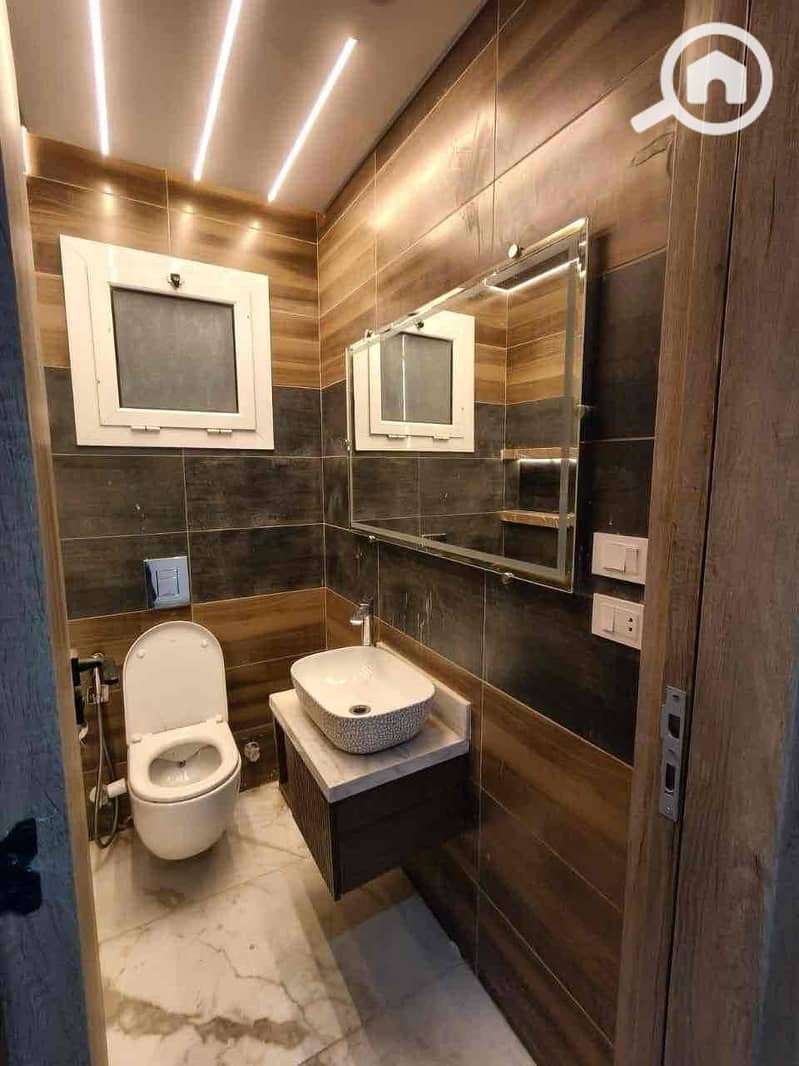 6 e216fae3-ec14-4a7a-8393-7b1204632cdc. jpg