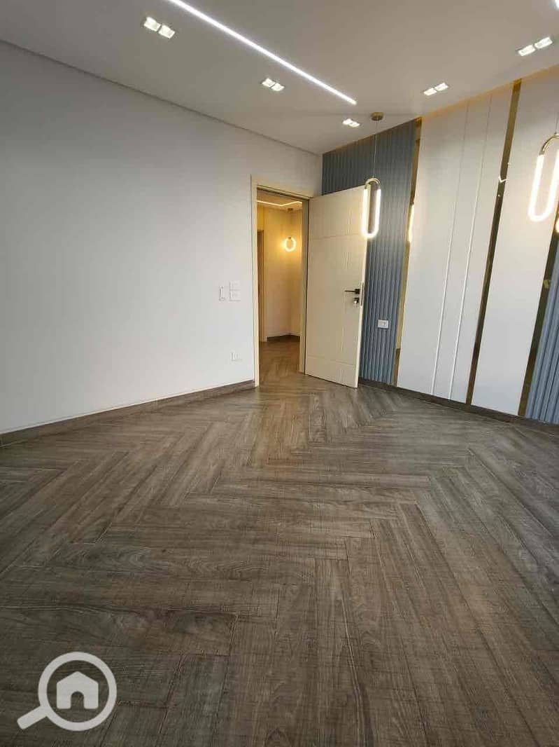 14 2911078c-eee4-4b1a-9e39-7963e53b6e93. jpg