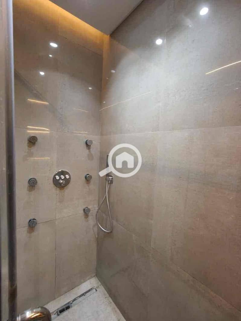 17 9f1f4879-d9e4-48a4-bcdd-ddd09670c039. jpg