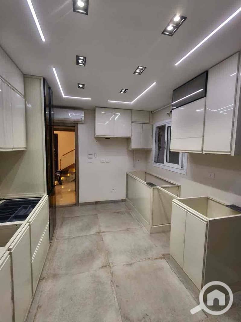 29 0c4ec278-77fb-44c9-a9de-1001c24c1f56. jpg