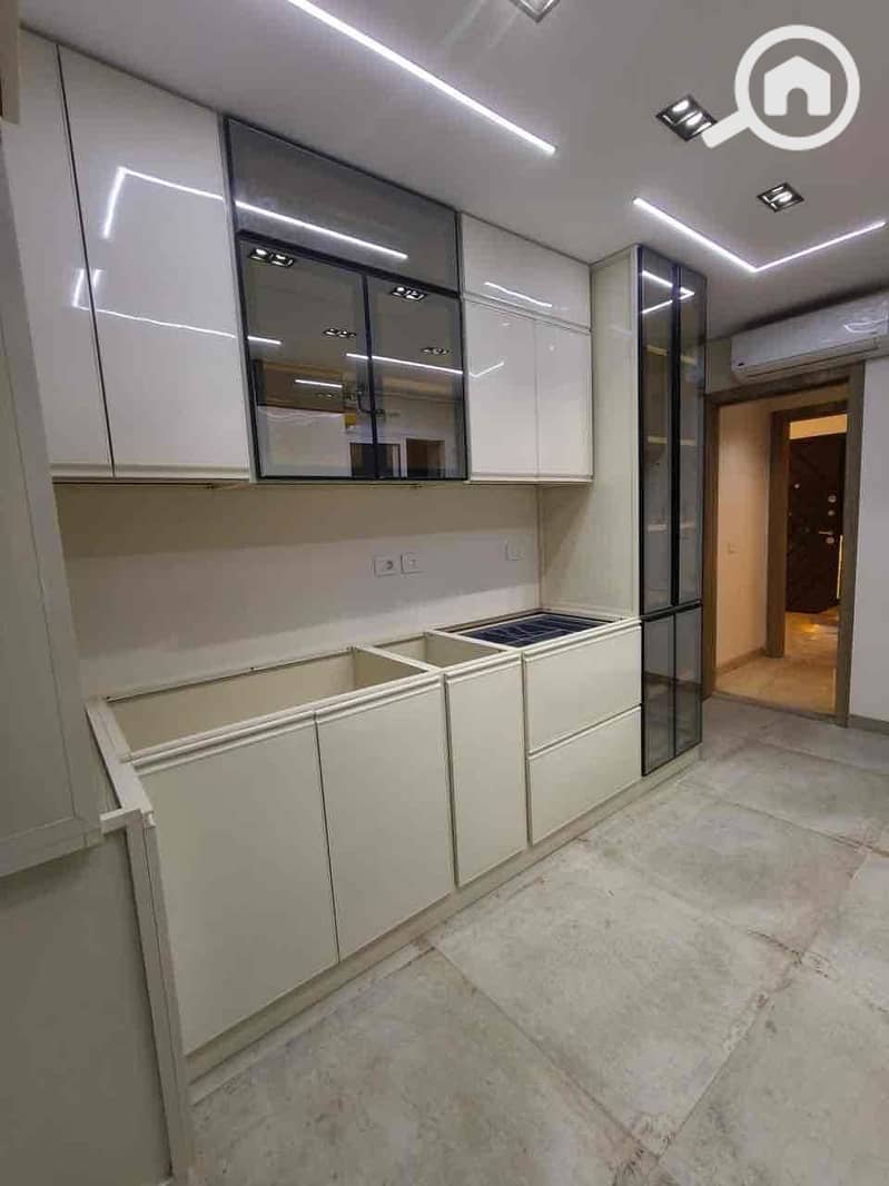 31 bc92e76a-e2b6-4712-bc8f-e4f311279206. jpg