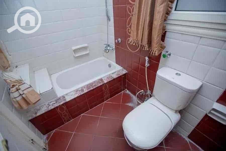 10 048515a5-5d7e-4345-a5db-6bcbddf3ccc8. jpg