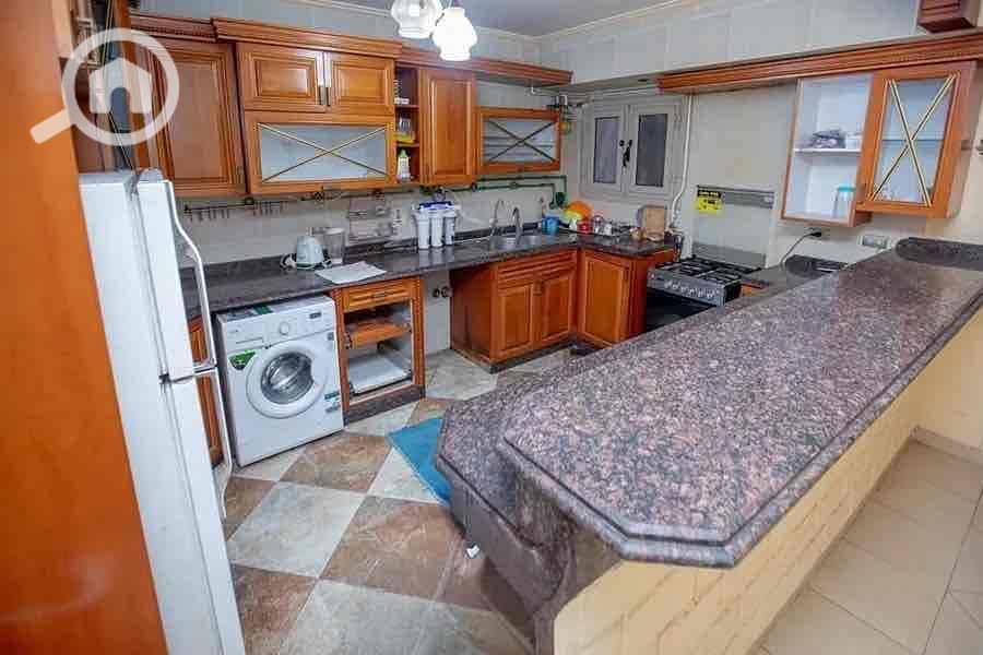 20 c7e4f734-5b0b-4df3-91a0-b8b54ab5bf4d. jpg