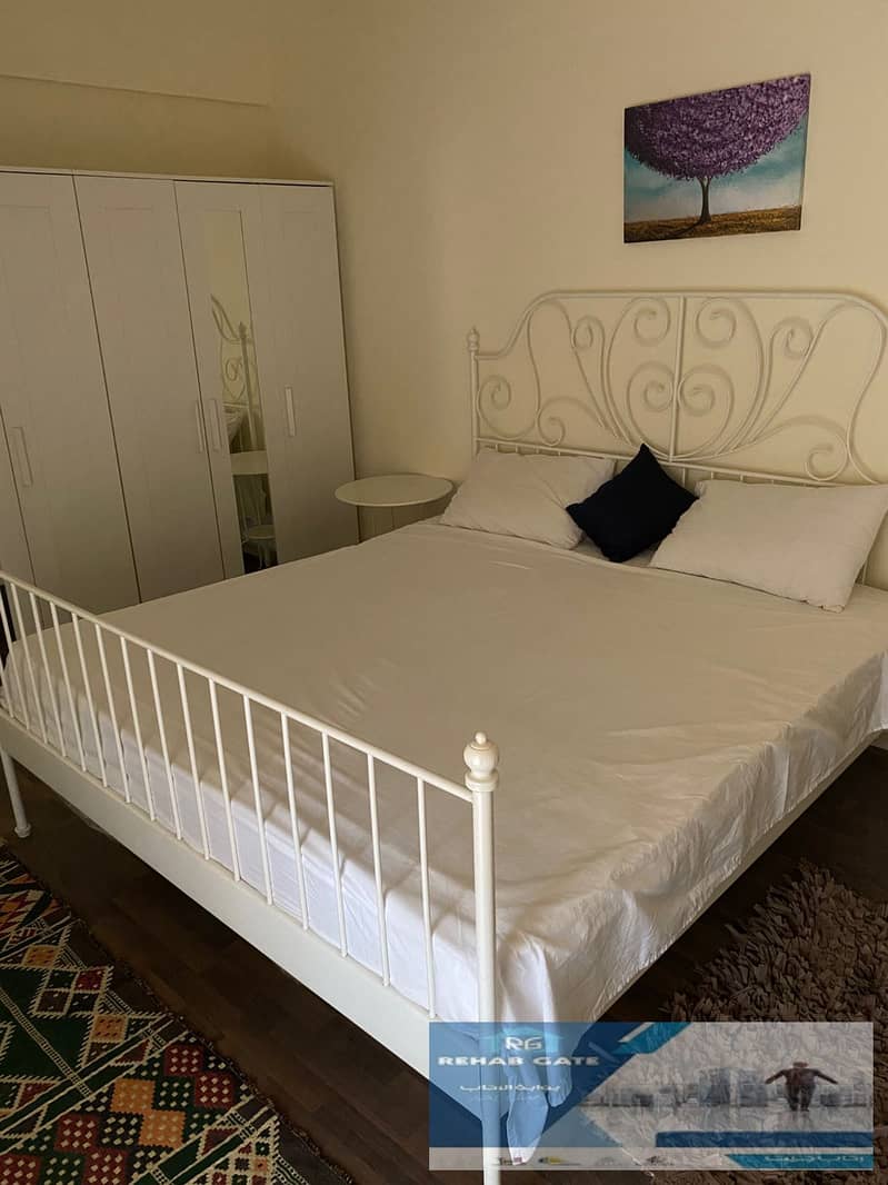 14 188667e1-45d9-4e65-8c6b-aa63e716c91a. jpg