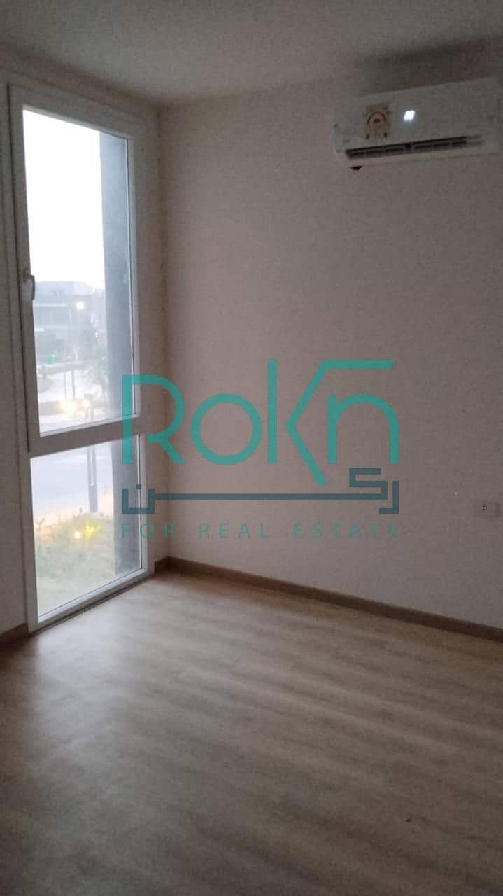 11 WhatsApp Image 2026-01-13 at 14.03. 44 (2). jpeg