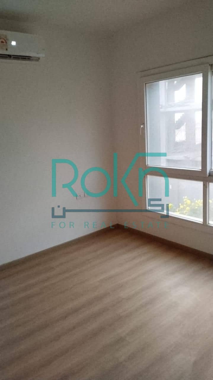 12 WhatsApp Image 2026-01-13 at 14.03. 44 (1). jpeg