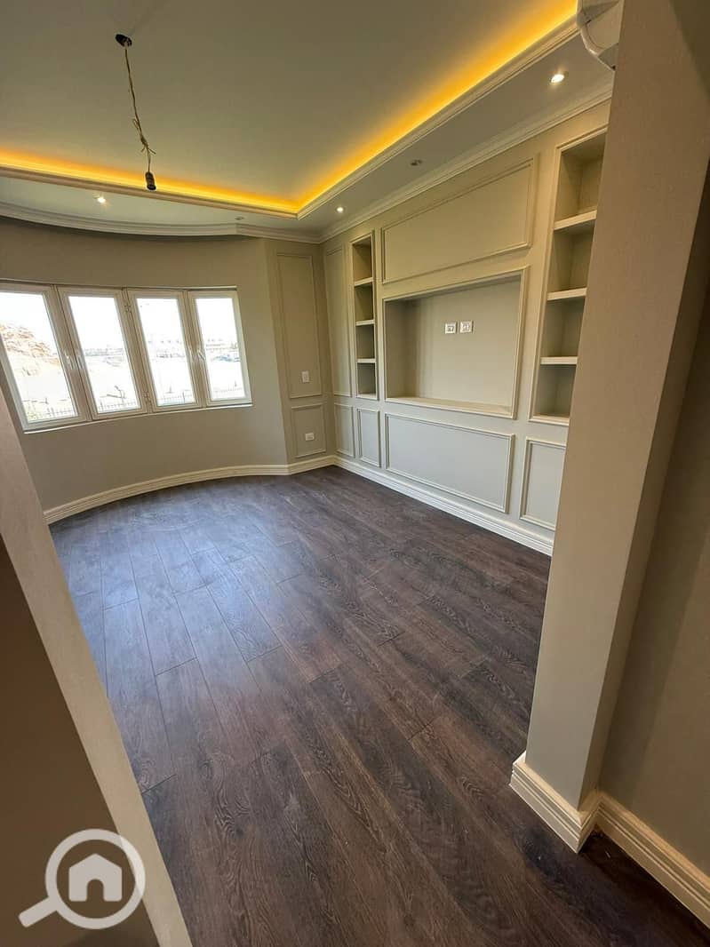 2 42154bde-a0ca-47da-8fb7-8728171a482e. jpg