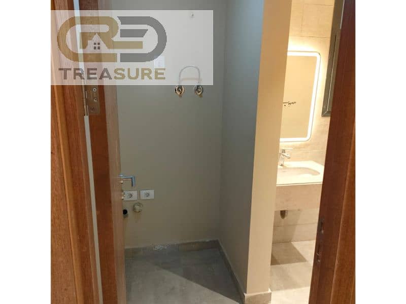 10 WhatsApp Image 2026-01-13 at 2.21. 53 PM (1). jpg