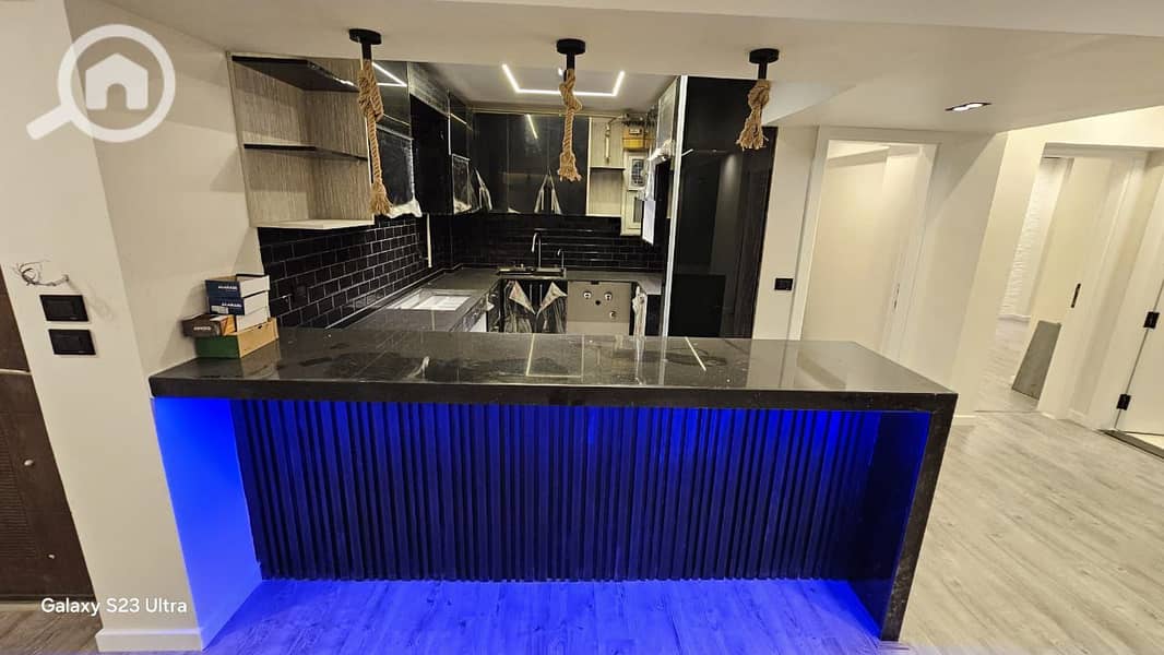 3 885b9395-b2aa-4dc0-a3b4-dde89ac70ab2. jpeg