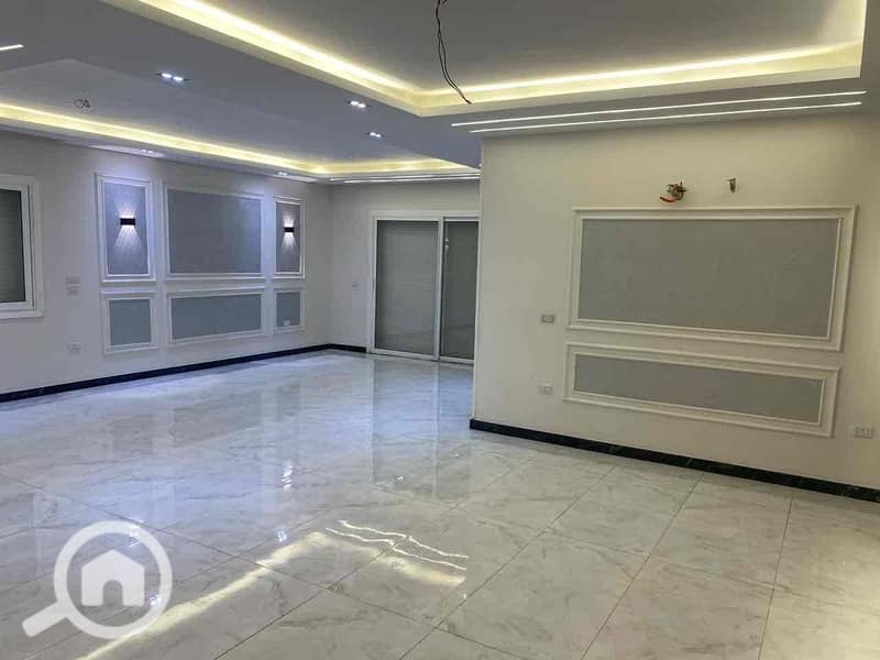 10 37015743-c5e7-441b-bd10-443f43c0f958. jpg