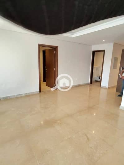 3 Bedroom Flat for Sale in Sheikh Zayed, Giza - FB_IMG_1739268298562. jpg