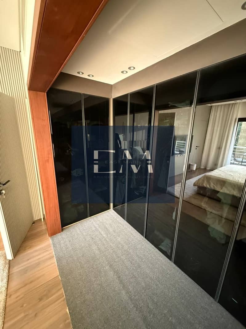 5 4fce051f-95cf-40f3-ad86-8a83f90e4bc9. jpg