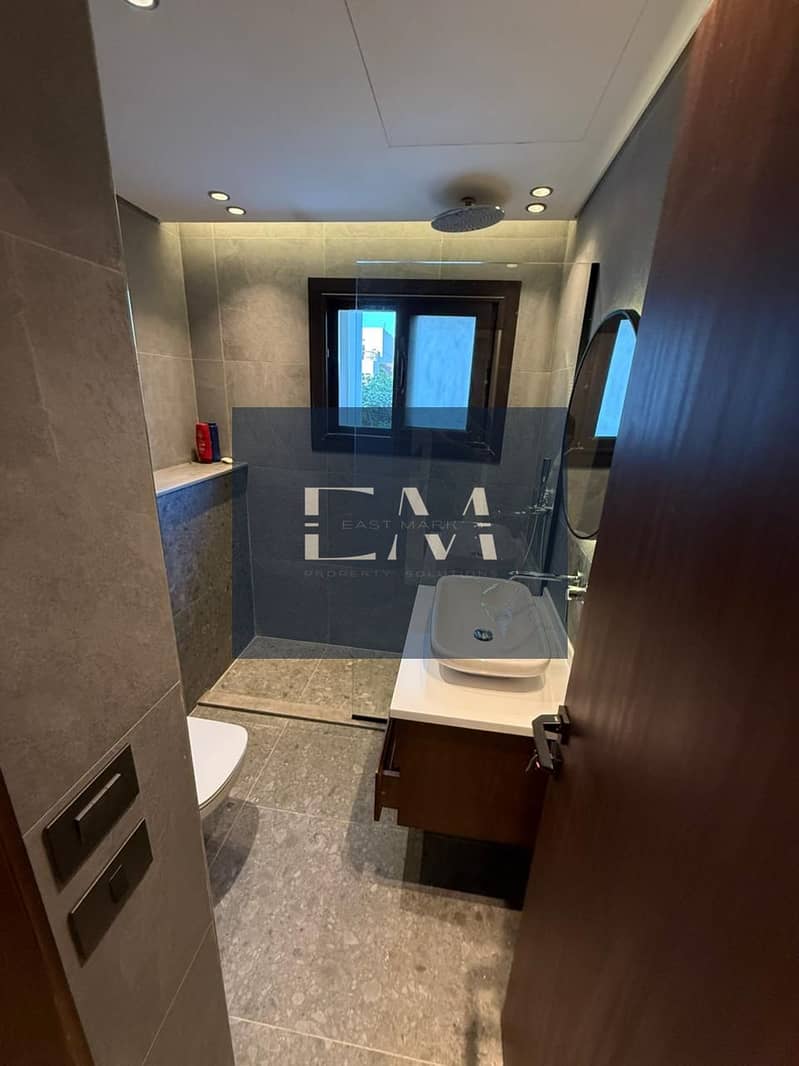 8 8c3be785-4d91-44d9-906d-d7db481ba361. jpg