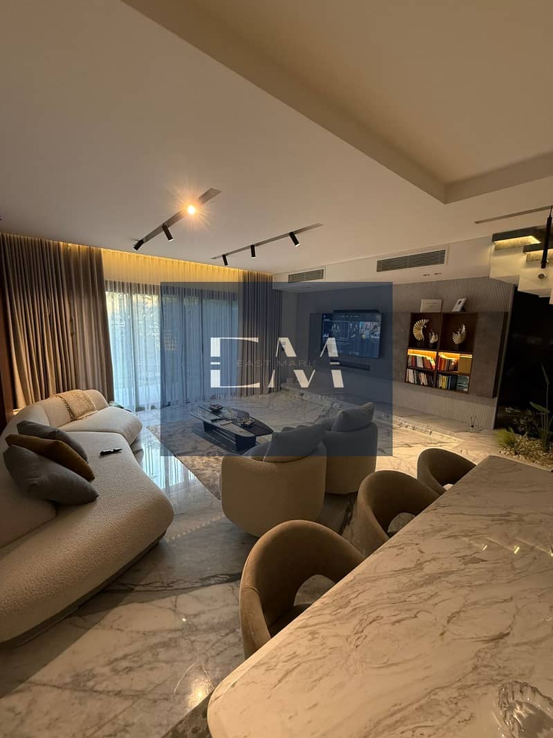 27 f2055d68-4b0e-45ac-ac5c-6fb419e2a0d4. jpg