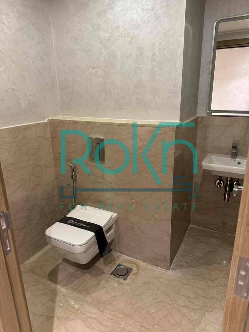 13 e012446a-00dd-4235-ad47-617169350fc8. jpg