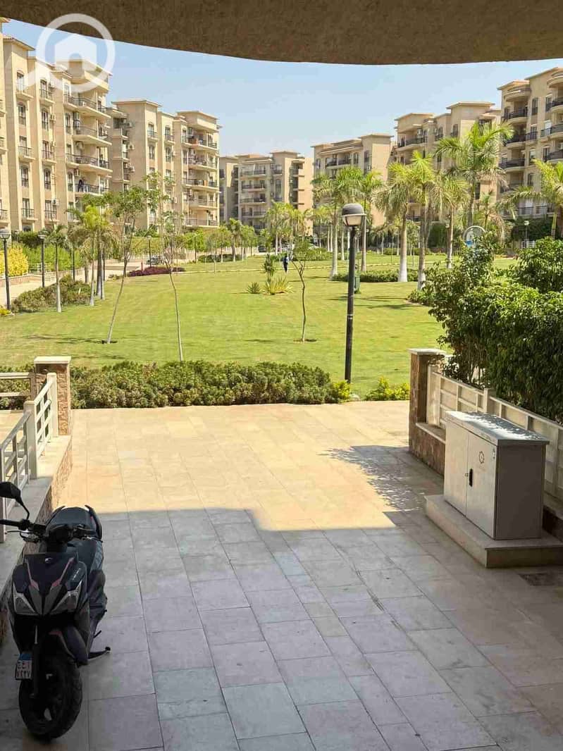 2 FB_IMG_1758808128739. jpg