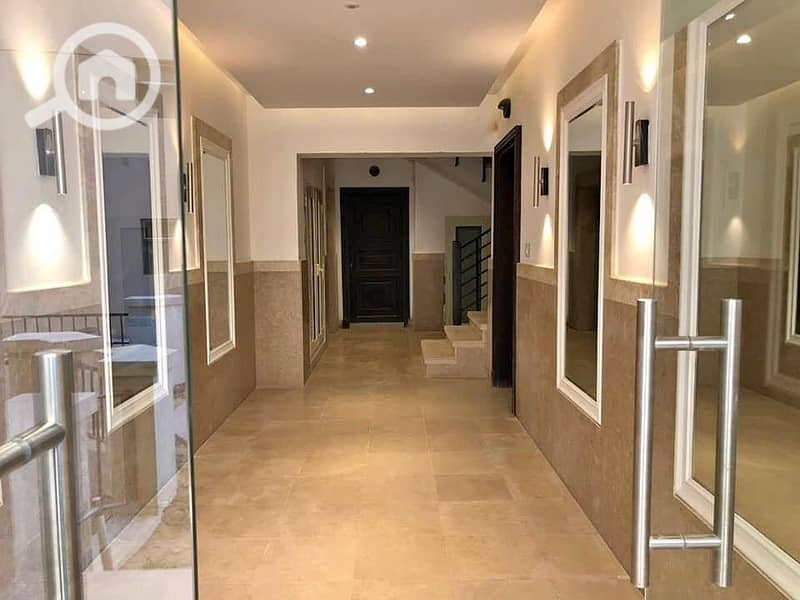 9 60ecb401-f9e0-4982-b651-50fd1518511b. jpg