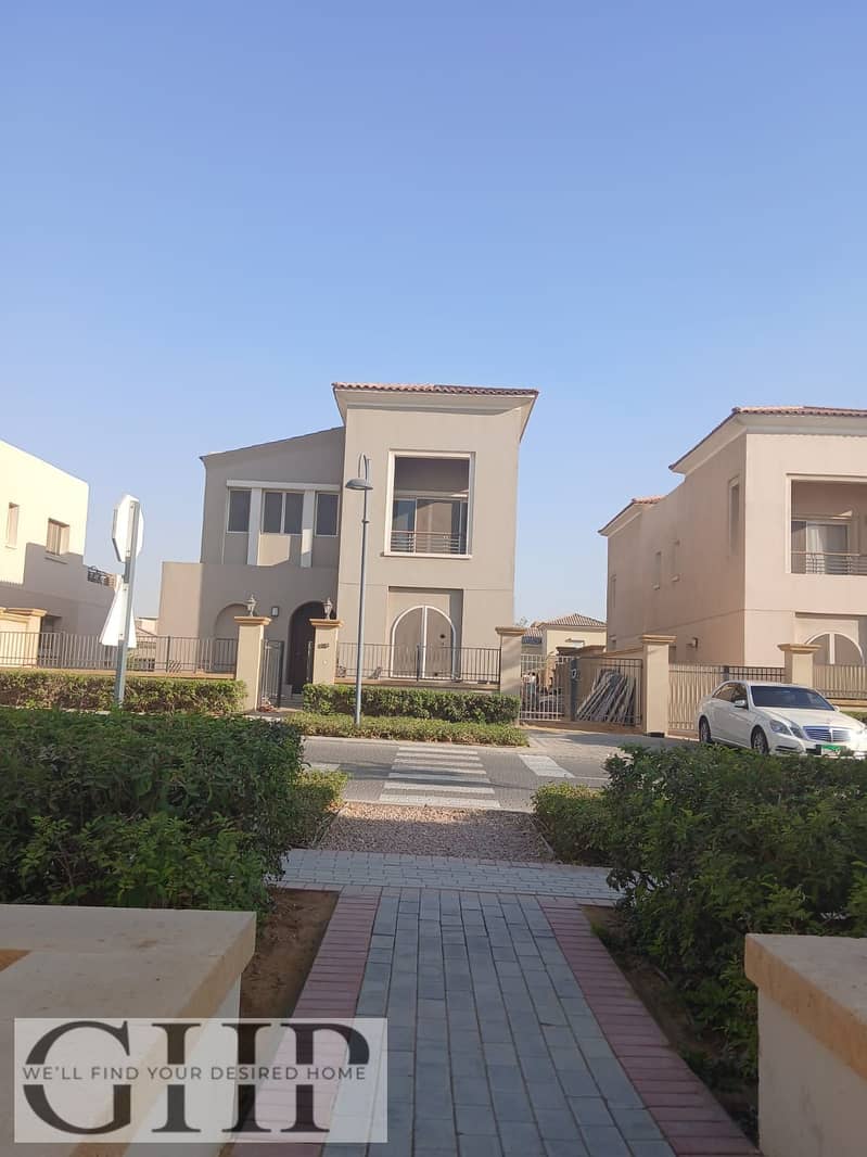 4 5ceb85ea-9bb1-4583-9df0-1b2d29c5c2b8. jpg