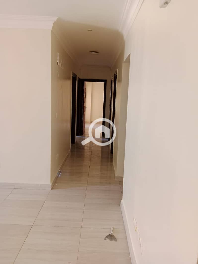 7 a1181f0f-8bb7-47cc-bfaf-557d8ffc20c4. jpg