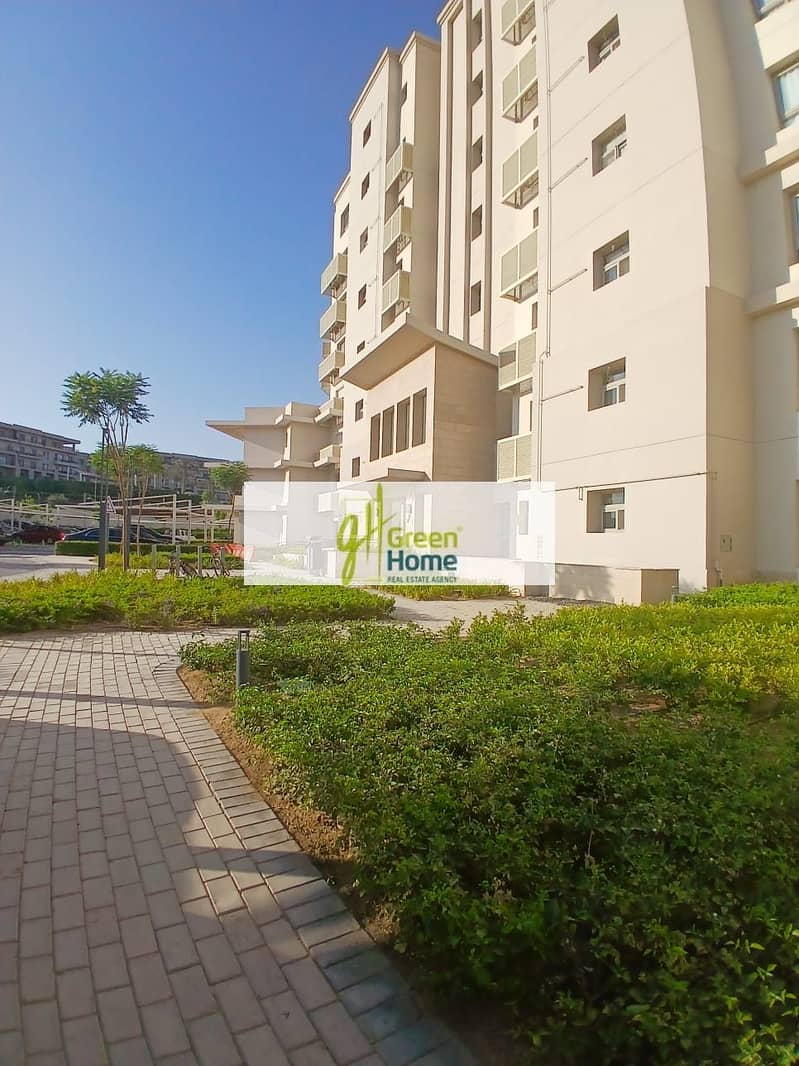 4 a48b4bc0-872d-4045-bbf3-4a3f2b4bb680. jpg