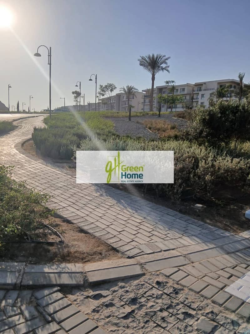 6 bba466e7-fe7f-4960-bec7-de56e2484df8. jpg