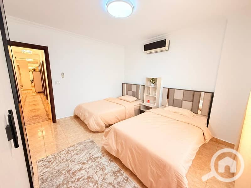 9 13129ed6-28c6-4fc9-b63c-73ef963a91c2. jpeg