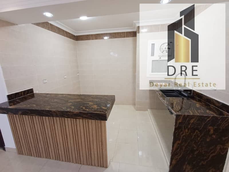 8 a2e2759e-9332-45f0-b2f9-81c456ba8bad. jpg