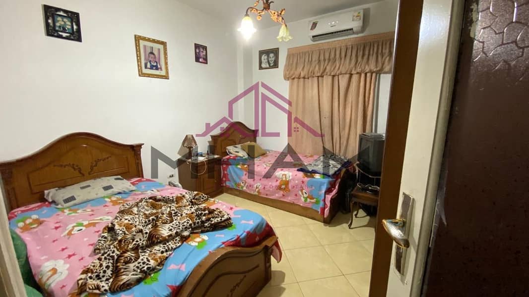 7 photo_5992275141330668410_y. jpg