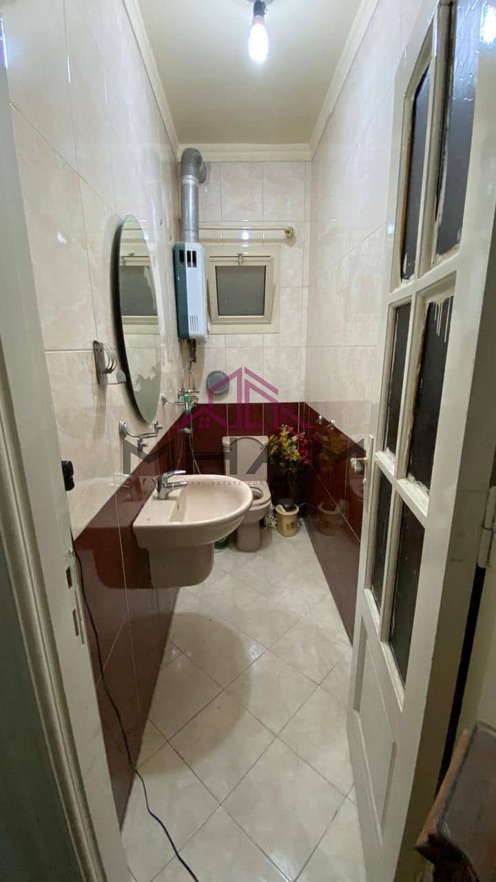 9 photo_5992275141330668412_y. jpg