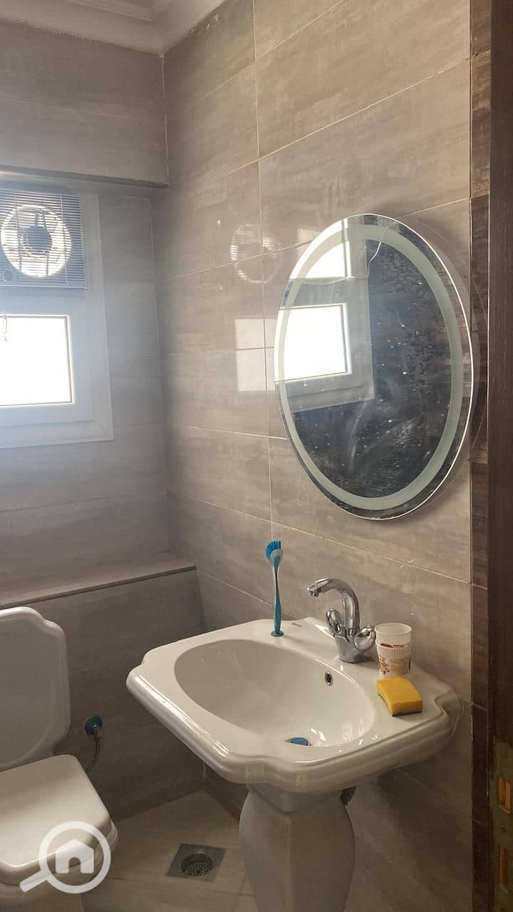 15 fe994ab3-0042-48a6-9b32-cbb78c22ef1a. jpg