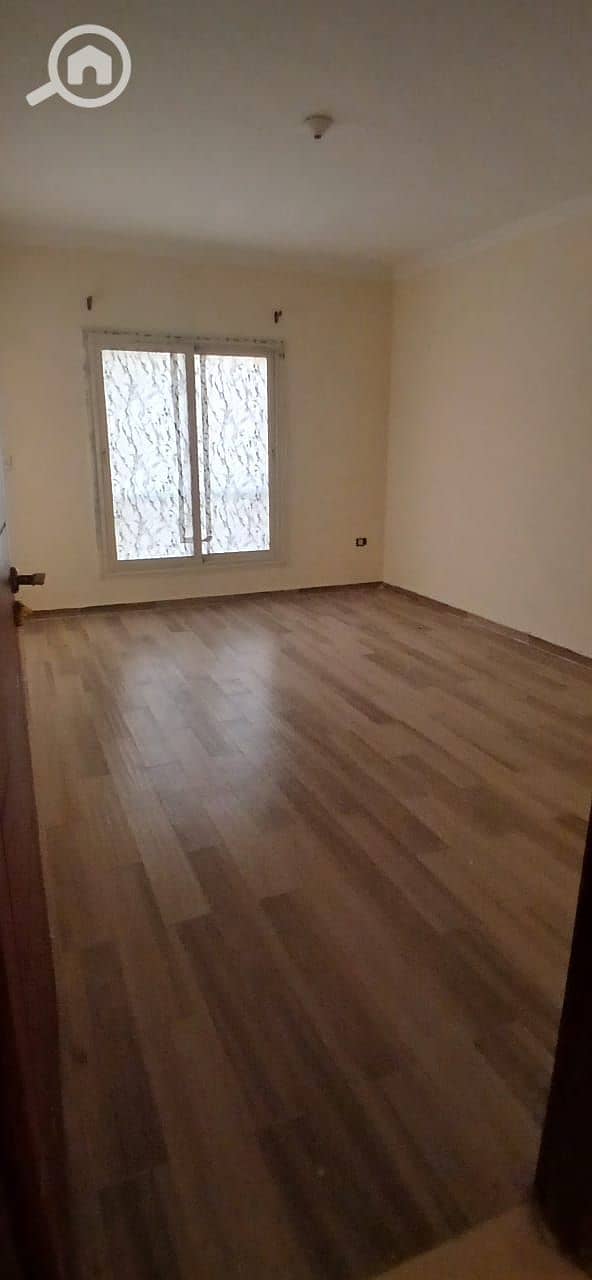 4 be379087-8b4e-4614-b452-d99076cba836. jpeg