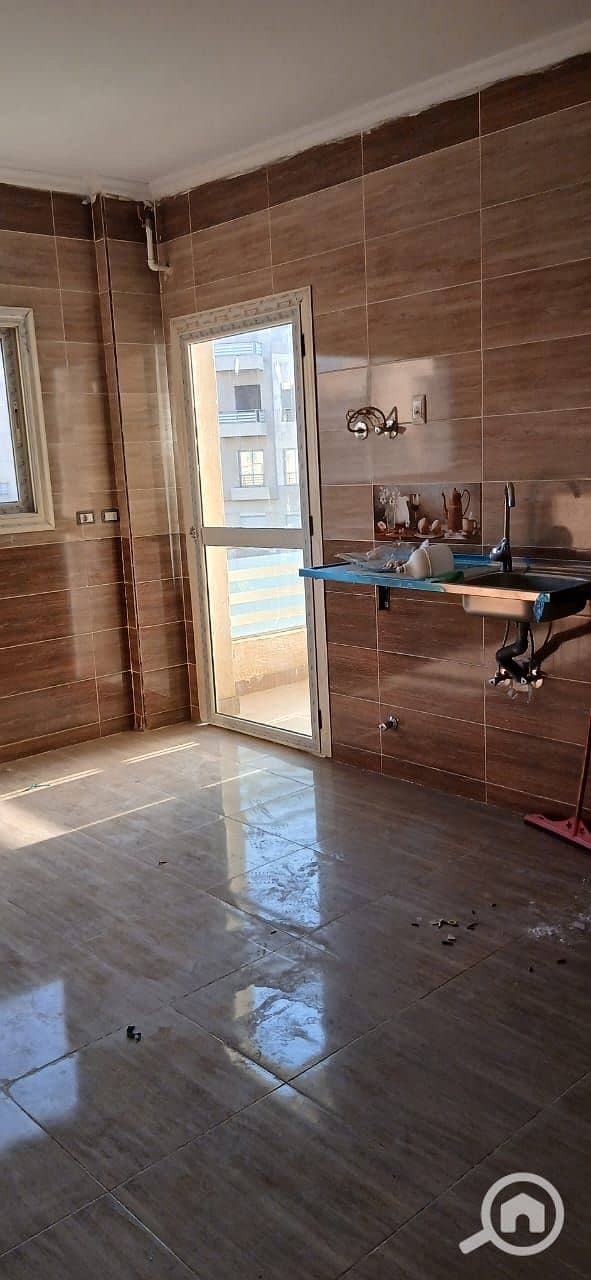 6 9a6542be-63e7-4f86-9f8e-5e44ccd4f7a4. jpeg