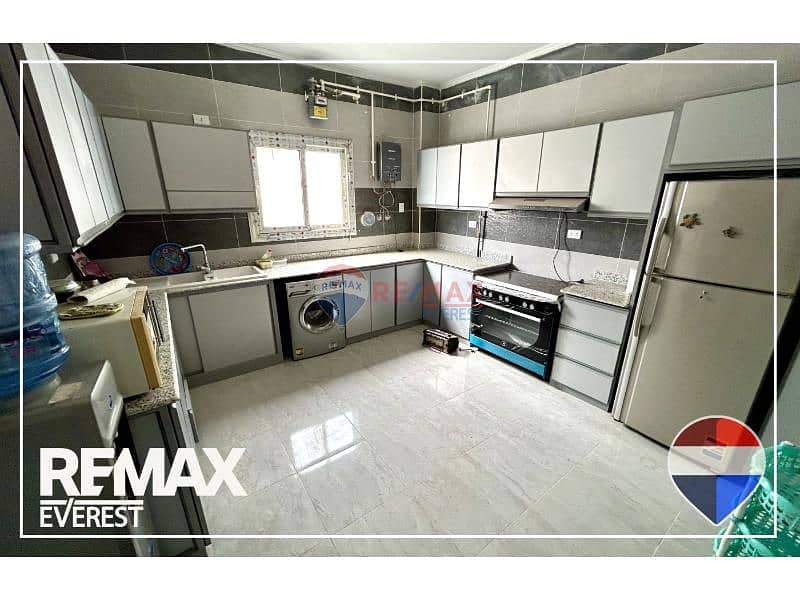 8 e6fe5ddd-8d59-438c-a09f-9c741557b84b. jfif. jpg