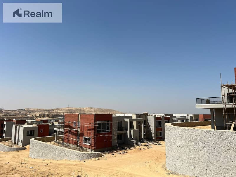 7 b5245a77-48fa-476d-881a-6a1c73ad7468. jpg