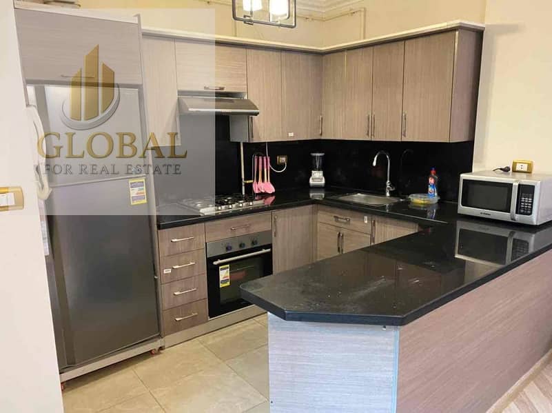 5 e7c4aacd-1301-43e2-9d10-32b5c91ff1d6. jpg