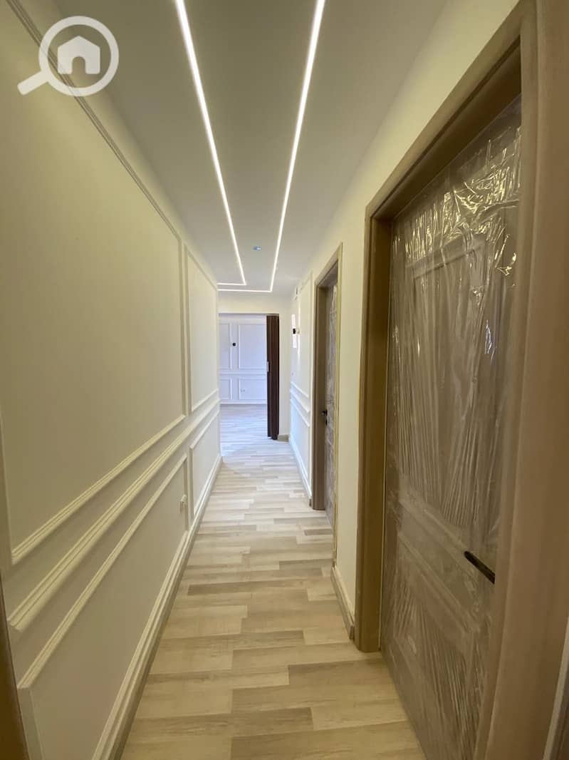 10 d9514ce4-7aeb-47fc-bb6a-86ea6641b671. jpg