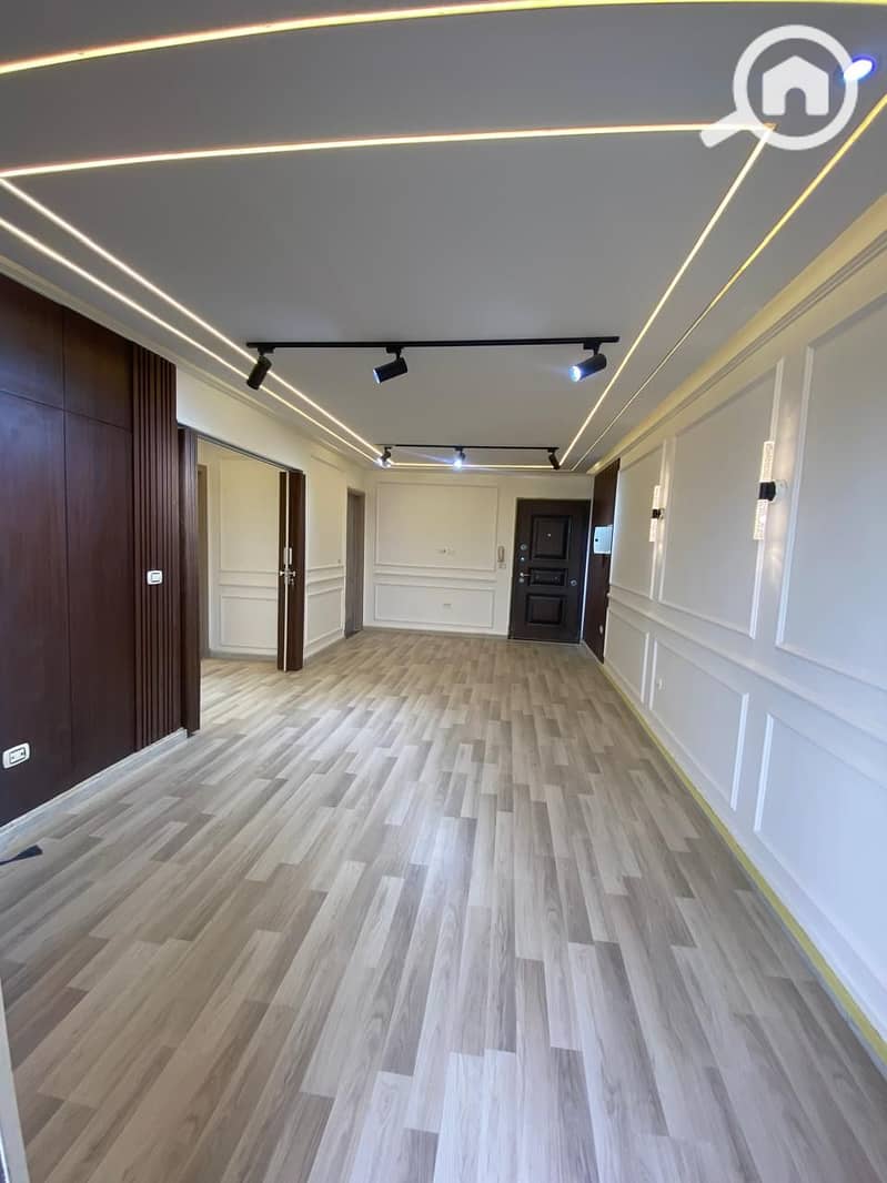 14 8ba8c84c-4851-44d6-8bac-4be52aac0e14. jpg