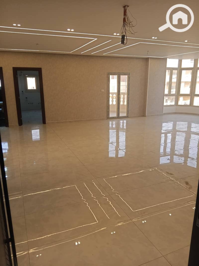 2 073e7f03-342d-4230-96c0-c5121fc1fb4d. jpeg