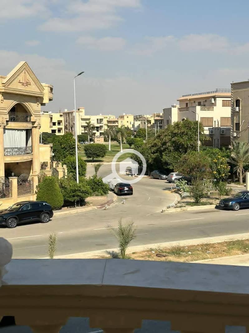 4 172ebdfb-14e4-47ac-b91a-fcbc6bd06370. jpeg