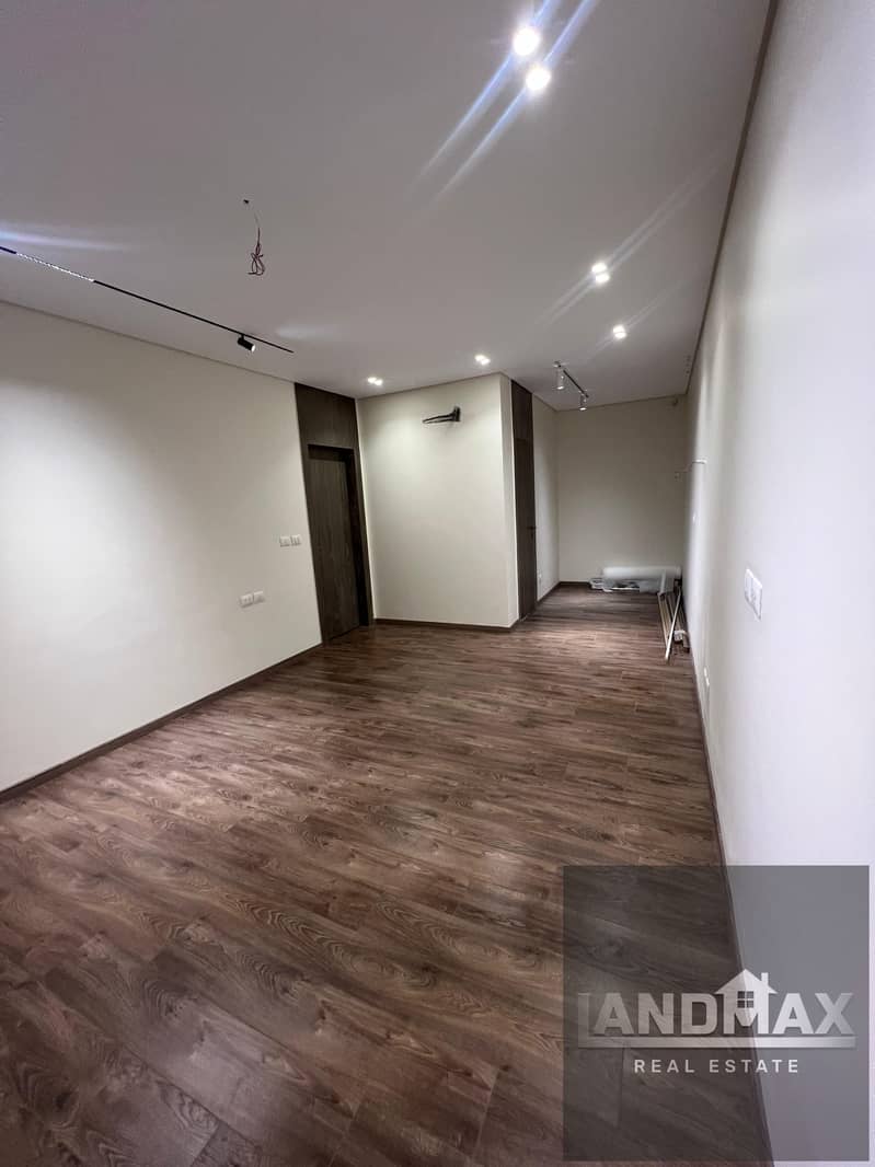 7 WhatsApp Image 2026-01-12 at 4.00. 04 PM (1). jpeg