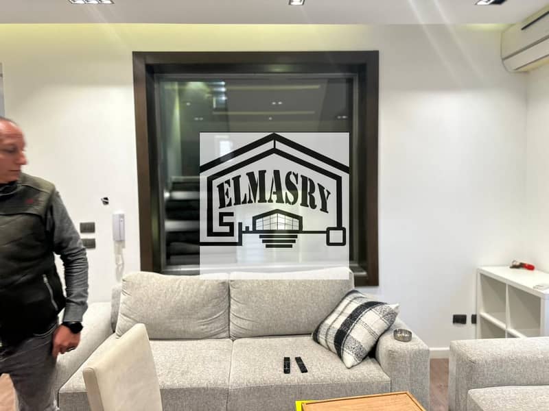 40 f2e9fad3-8829-45de-aa09-11af5ee63f6e. jpg