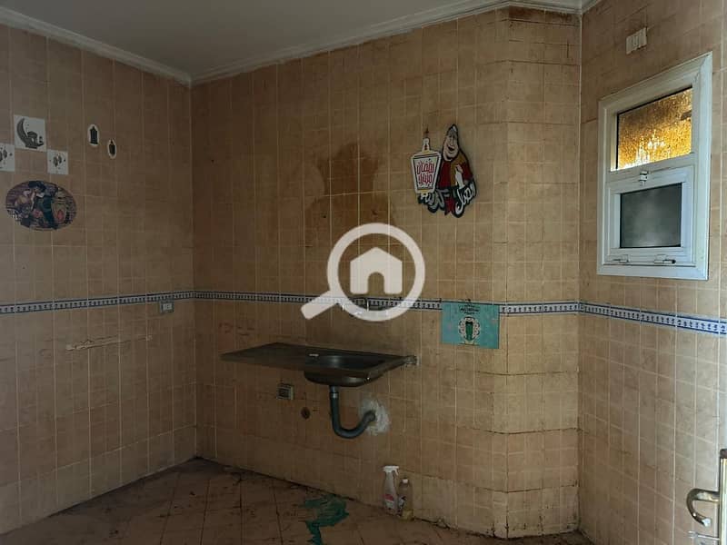 5 11eca36f-241e-44bf-8c39-4bffa1f33748. jpeg