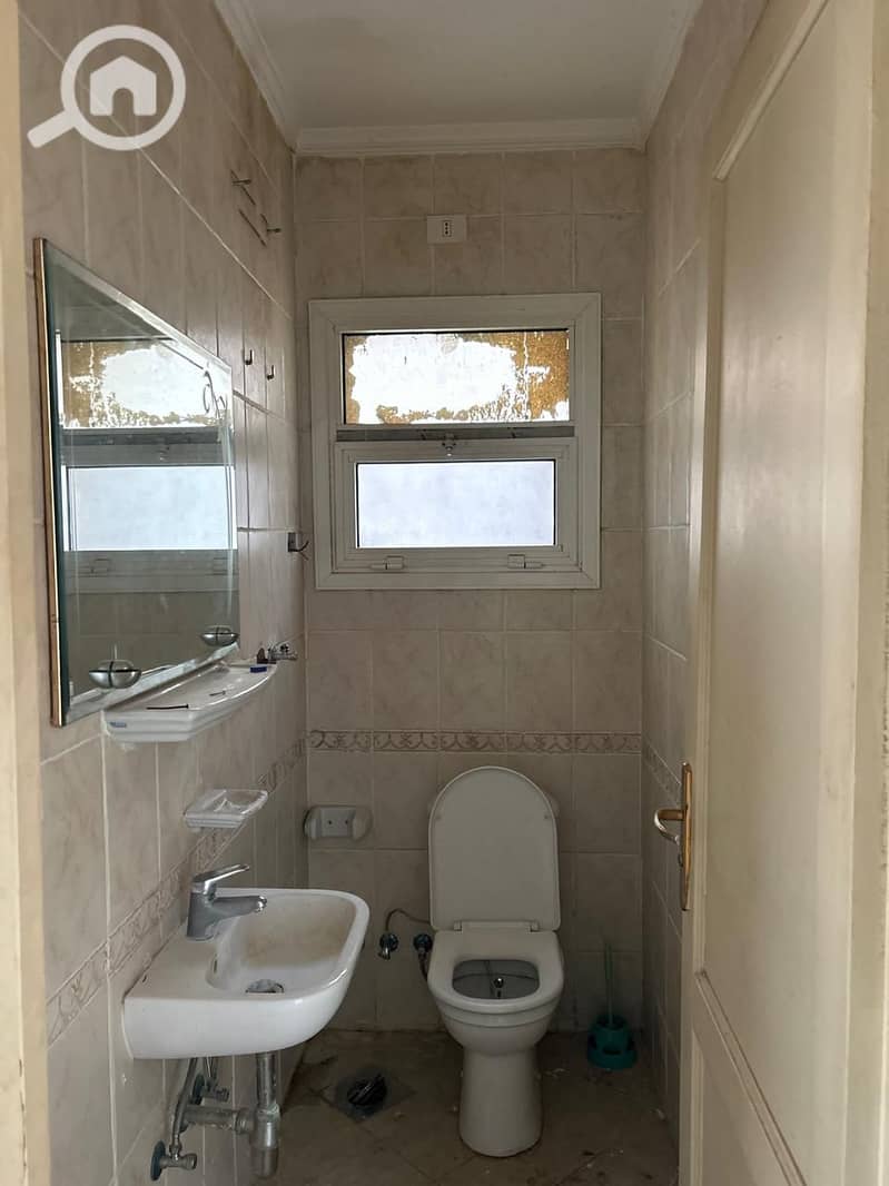 7 21509daf-1b7c-429e-901a-aeab9f7b96d2. jpeg