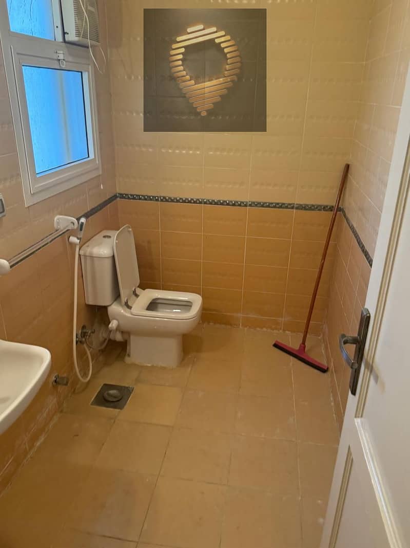 14 WhatsApp Image 2025-10-23 at 14.50. 56_40749e56. jpg